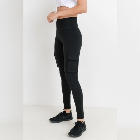 Mono B / LEGGINGSHUT Pants - Highwaist Hybrid Cargo Adventurer Leggings